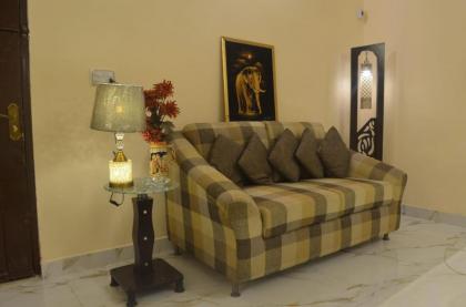Charming Home - image 28