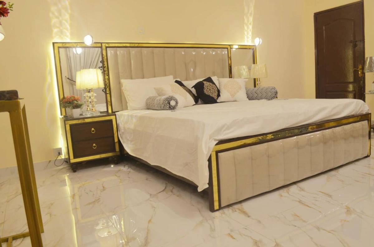 Charming Home - image 3