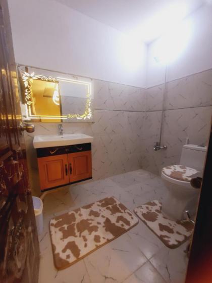 Charming Home - image 4