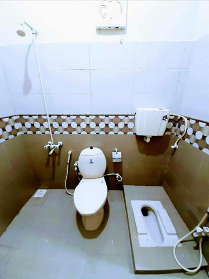Guest House Galaxy Inn - image 13