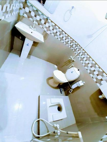 Guest House Galaxy Inn - image 14