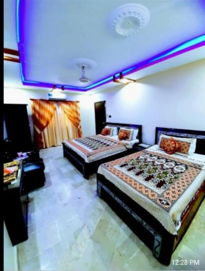 Galaxy Inn - image 11