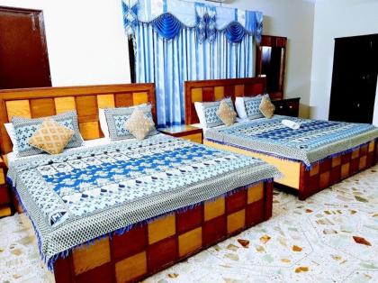Galaxy Inn - image 3