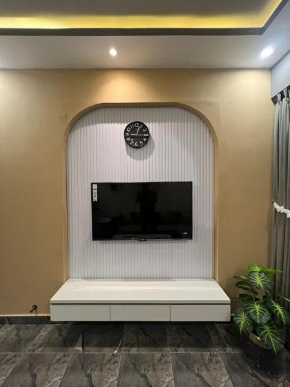 Traveler's Heaven 3BR APT DHA PHASE VI - image 13
