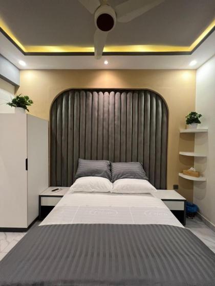 Traveler's Heaven 3BR APT DHA PHASE VI - image 19