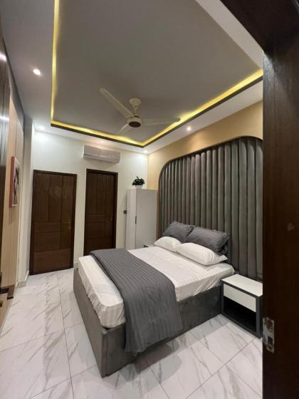 Traveler's Heaven 3BR APT DHA PHASE VI - image 21