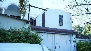 Hilton Bay-View Inn - image 2