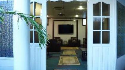 Hilton Bay-View Inn - image 9