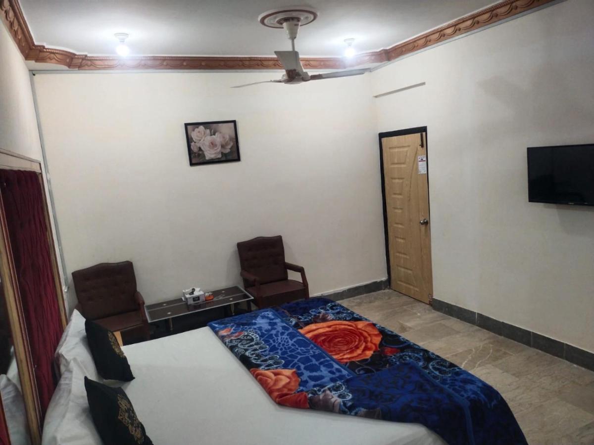 Hotel Inn Gulistan-e-Jhour - image 4