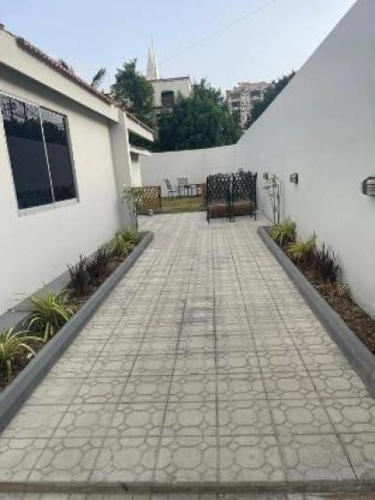 Vorano Guest House - image 9