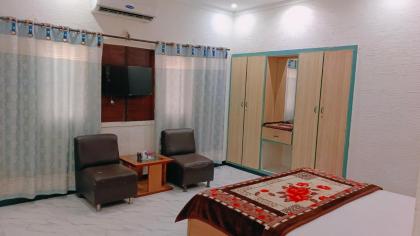 Luxury Palace Guest House - image 2