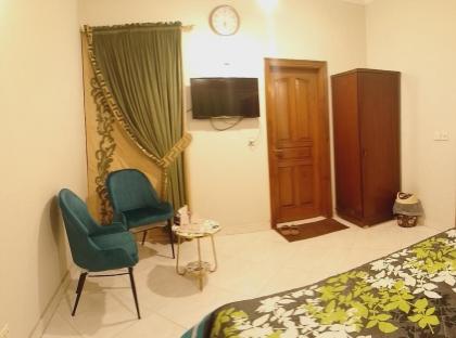 Travel lodge clifton - image 21