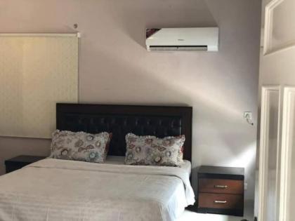 Hotel Sky Inn Clifton - image 4