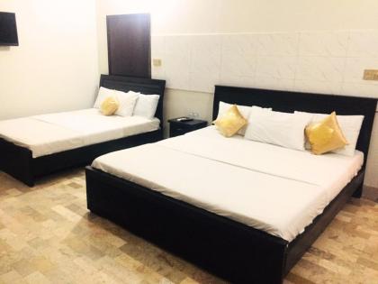 Millennium Hotel Rooms & Apartments - image 4